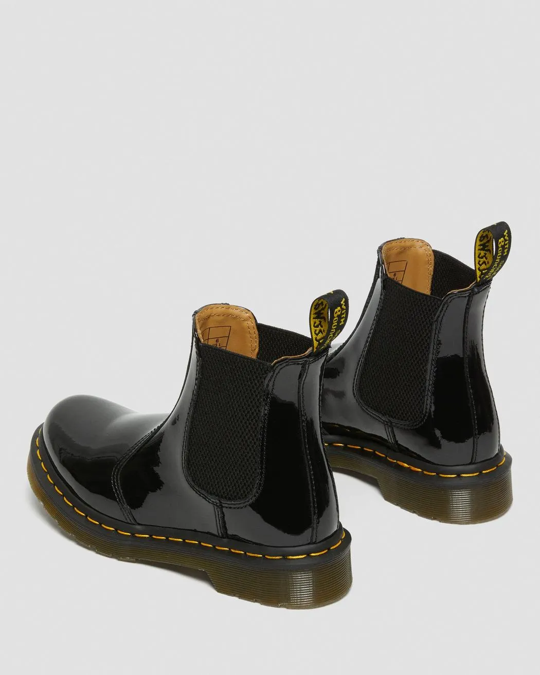 Dr Martens Women's 2976 PATENT LEATHER CHELSEA BOOTS (Black Lucido   Patent Lamper)