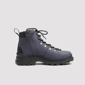 Stylish Grey Weekend Boot Z for Ultimate Comfort and Versatility